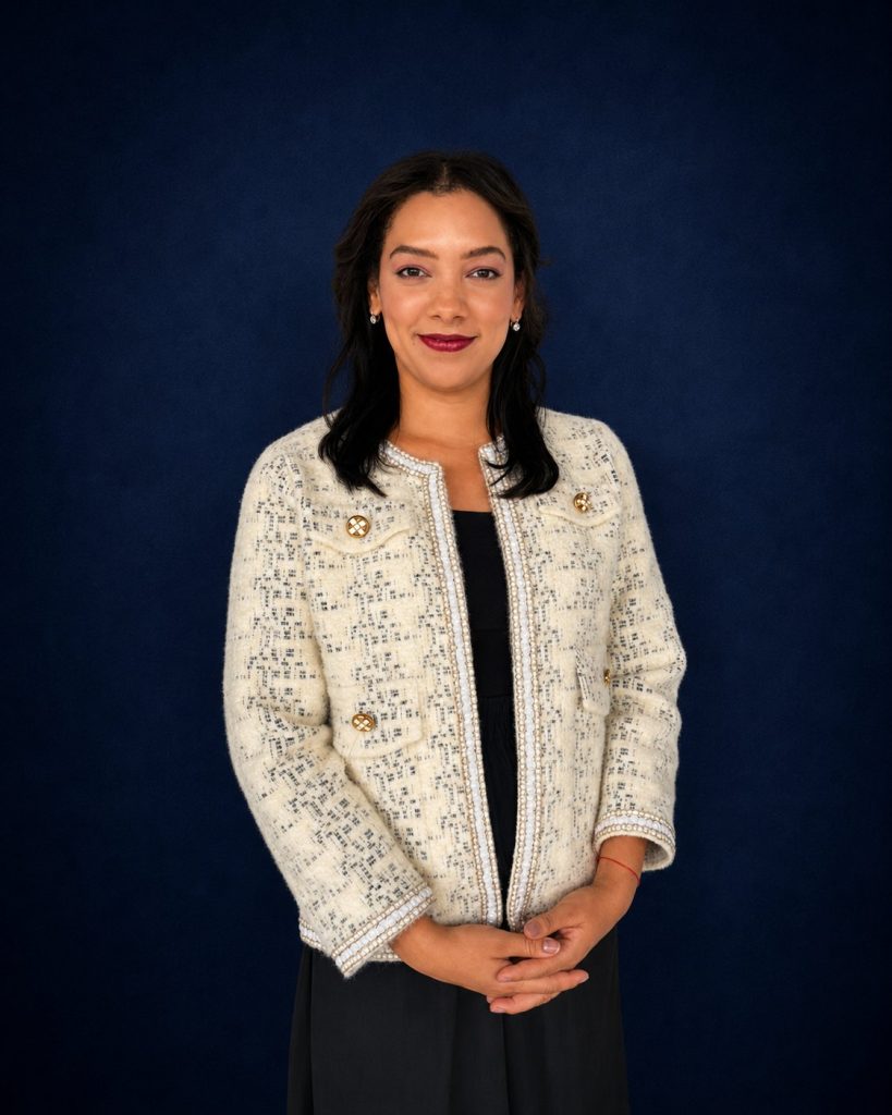 Retrato corporativo de Mónica Montenegro